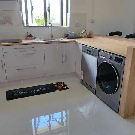 Cozy 2Br Getaway - Stylish Stay In Grand Baie